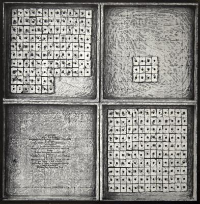 Posters depicts: Four squares with smaller squares inside